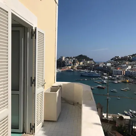 Smeraldo - Immobilevante Lägenhet Ponza